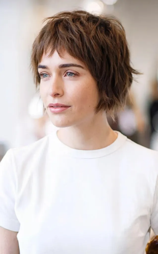 shaggy bob pour cheveux courts et fins' title=