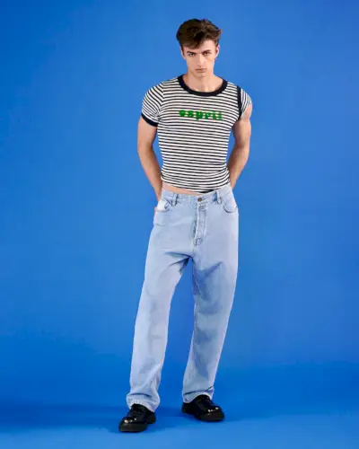 Esprit Denim Kampagne Efterår 2022 Ondrej Mokoš Model Stribet T-shirt