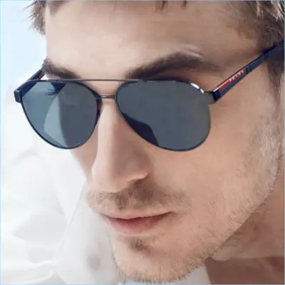 Una visione cool, Clément Chabernaud si collega a Prada Linea Rossa.