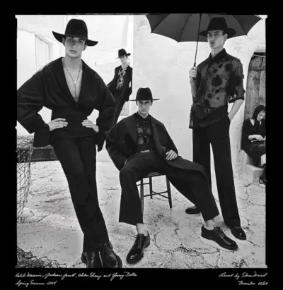 Dolce & Gabbana gjør en dramatisk uttalelse med svarte ensembler for sin vår-sommer 2024-kampanje.