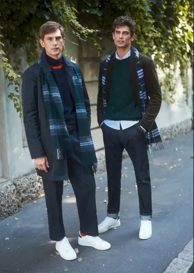 OVS PIOMBO は、モデルのマティアス・ラウリドセンとアーサー・ゴスを 2020 年秋冬キャンペーンのスターに起用しました。