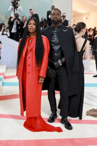 Dwyane Wade og hans kone Gabrielle Union bærer Prada til Met Gala i 2023.