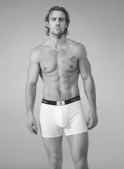 Aaron Taylor-Johnson Calvin Klein Sous-vêtements Publicité 2023