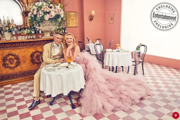 Cameron Diaz se pri fotografiji pridruži Rupertu Everettu.