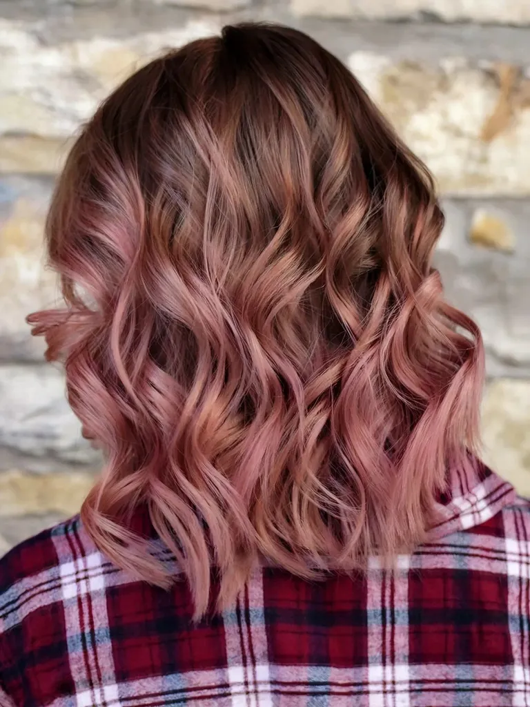 Mechas rosadas y marrones' title=