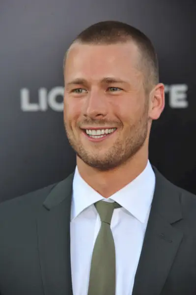 Buzz Cut Fade moderne Glen Powell 2014