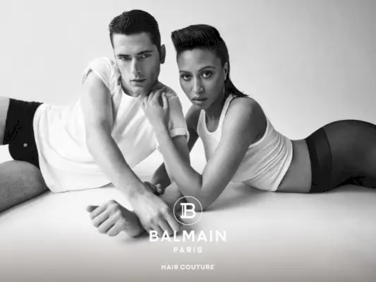 Omfavner retro-inspirerede frisurer, Sean O