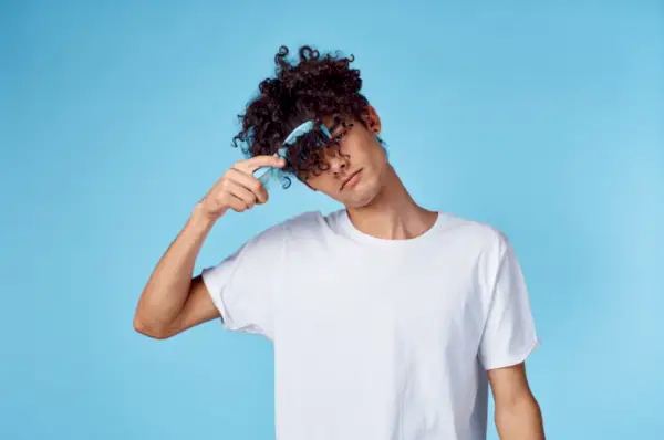 Peigne à dents larges pour hommes à cheveux longs et bouclés