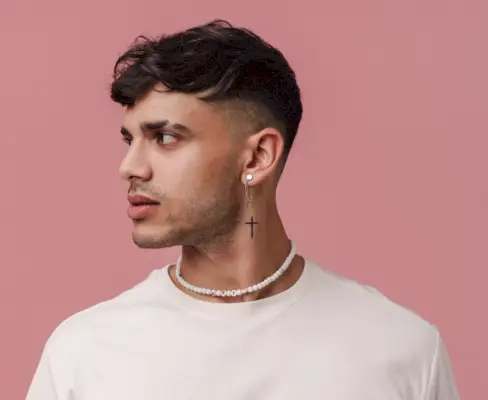 Coupe de cheveux courte française ondulée