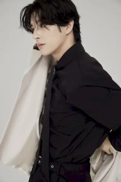 ג'ייק ENHYPEN 2023 GEN V צילום