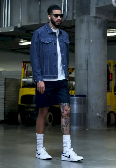 Jayson Tatum Style 2024 Lunettes de soleil Coach Tenue Loro Piana Baskets Air Jordan