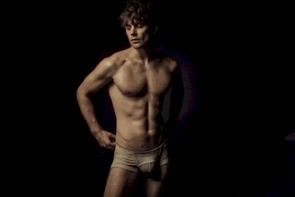Tanek moški model golega spodnjega perila