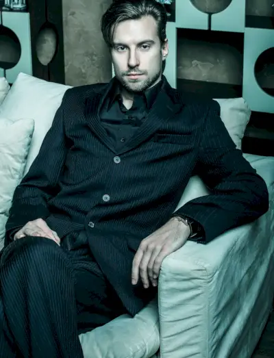 Costume à fines rayures pour hommes de style gothique