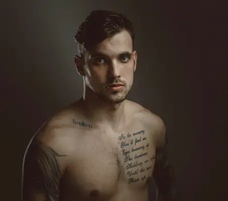 Nápady na tetování pro muže Citace Tetování hrudníku