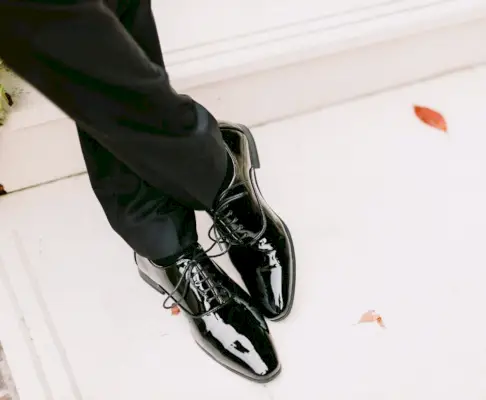 ブラックネクタイドレスコードメンズパテントレザーシューズ