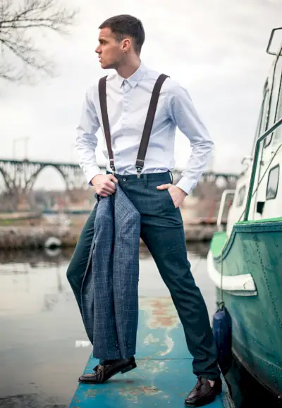 חליפת כתפיות לגבר