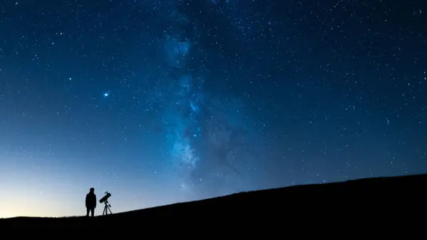 2022 Astrologische Vorhersage: Was die Planeten für Sie ausgerichtet haben