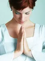 Zaprzyjaźnij się z ciałem: Znajdź spokój i ulgę w zaburzeniach autoimmunologicznych przez jogę