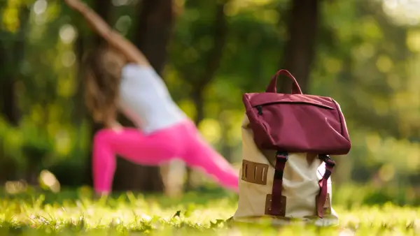 6 modi economici e pratici per praticare lo yoga