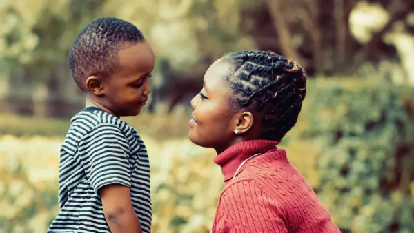 Une pratique parentale consciente pour vous aider à être présent - et à profiter des moments quotidiens de la maternité