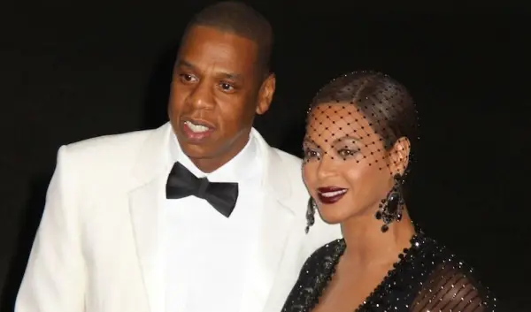 4 Body-Positive Celeb Yogis Who Inspire Self-Love (All Hail Queen Bey)