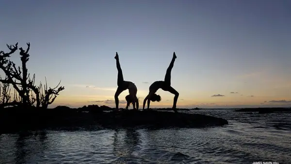 5 Inspiring Sunrise Yoga Pics