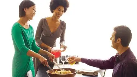 Organizar una fiesta de cocina práctica