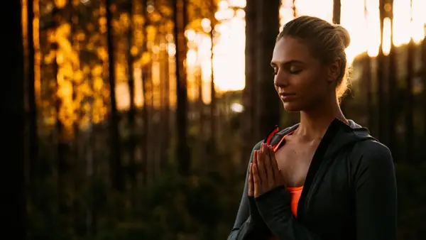 Het lawaai tot zwijgen brengen: 3 manieren om meer stil te bouwen in je dagelijkse leven