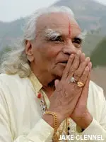 4 poses de yoga para probar tu sup