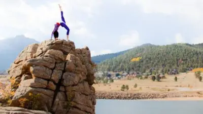 Veiciet pārgājienu: jogas mugursomas braucieni