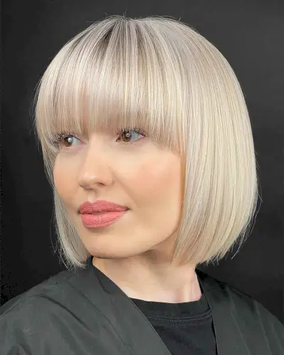 Long bangs for a square face