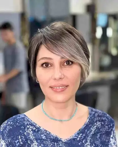 Sweeping Fringe on a Short Haircut