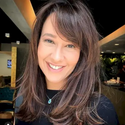 Wispy Sweeping Side Fringe