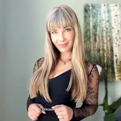 Straight Bangs to Hide Small Forehead