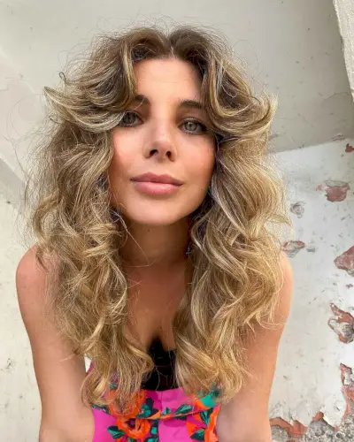 Wavy Curtain Bangs for Layered Hair