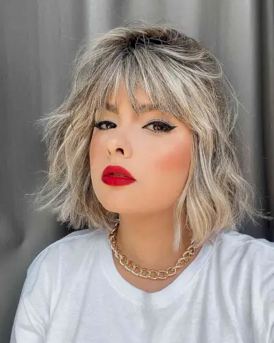 Short Wavy Haircut with Subtle Layers