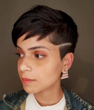 short hair with side bangs