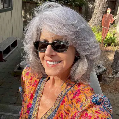 Voluminous Bob with Feathered Fringe