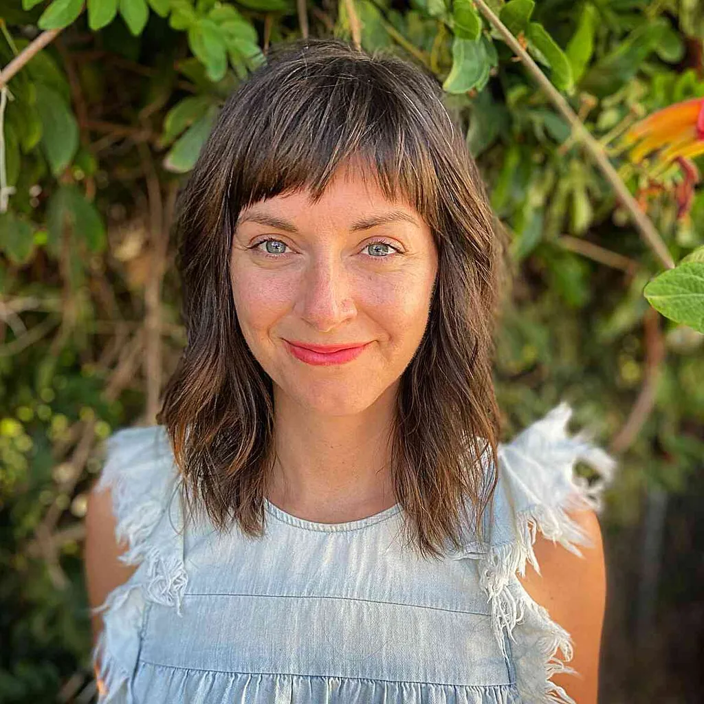 פוני קצר מרקם' title=