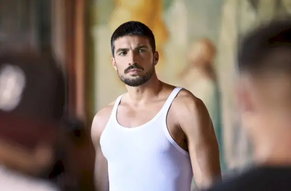 Kampaň Mariano Di Vaio White Tank Dolce & Gabbana K Fragrance 2022