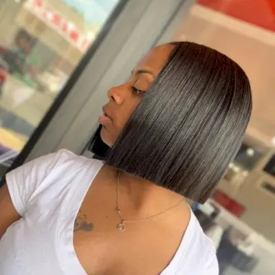 cute short bob hairstyle for black woman
