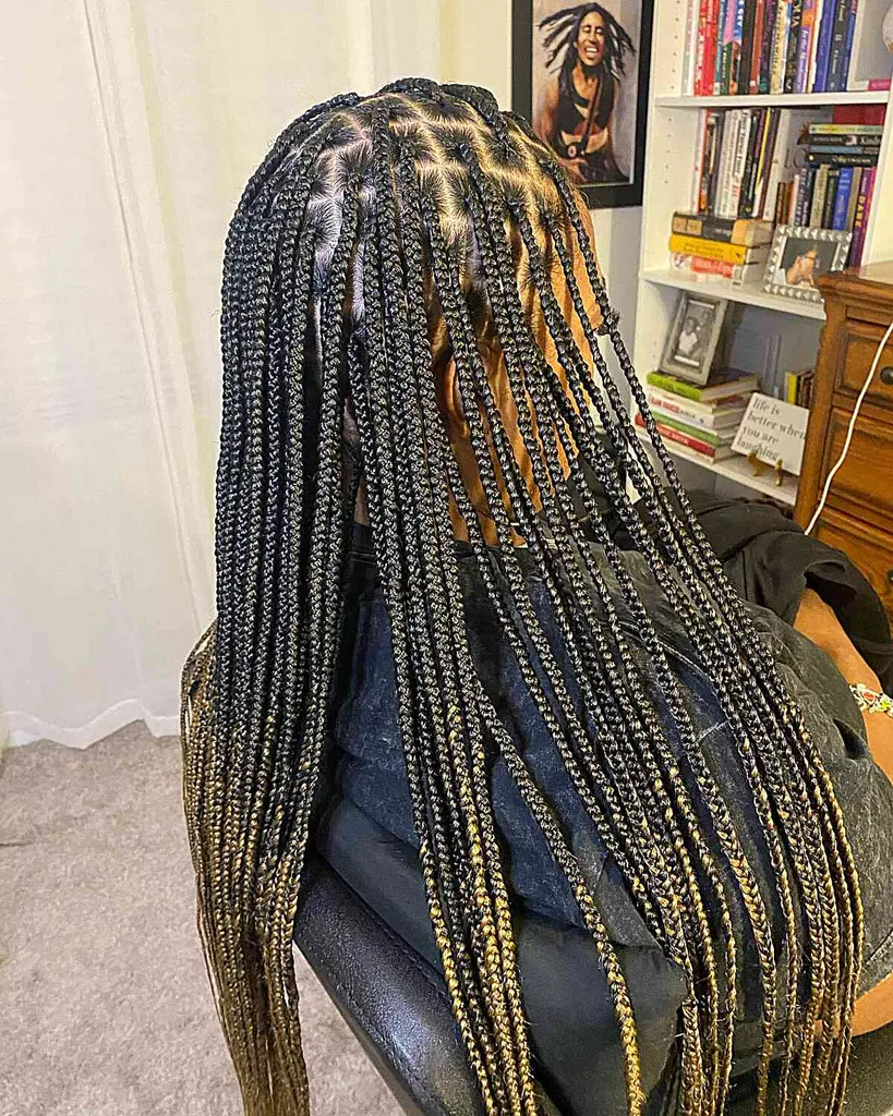 Długie warkocze w kolorze czarno-blond w kolorze ombre bez węzłów' title=