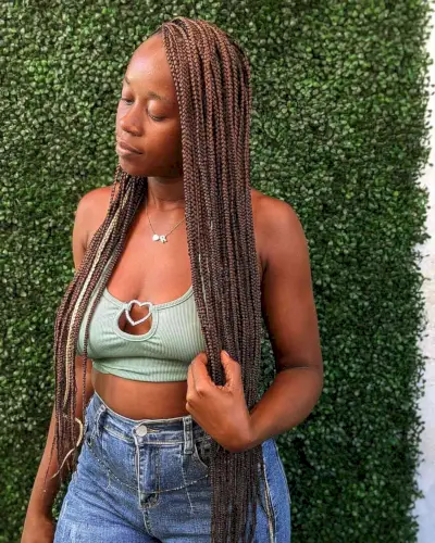 Long Knotless Box Braids