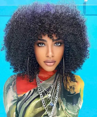 Naturally Shaped Kinks for Black Women