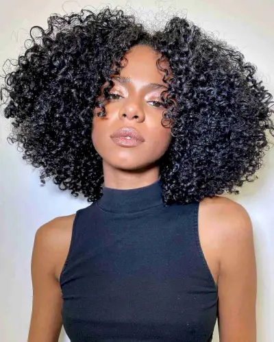 Natural Face-Framing Middle Part Curls