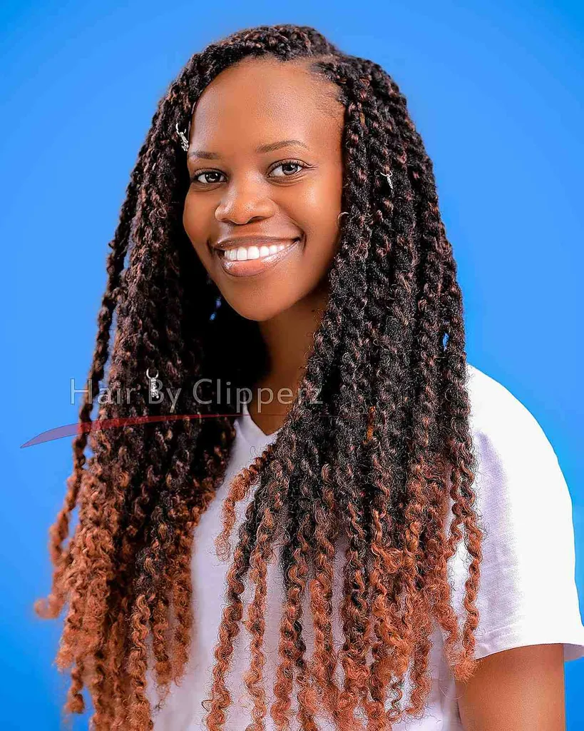 52 nejžhavějších stylů točených copánků trendů v roce 2026' title=