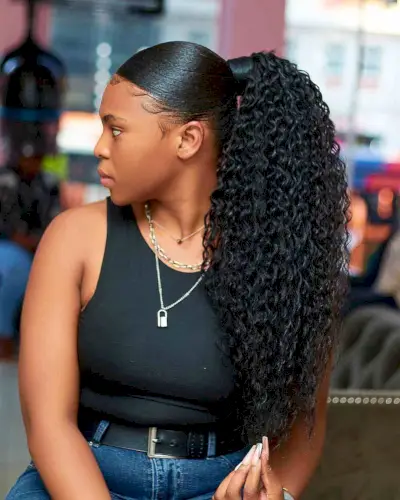 Protective Amazing Long Hair with a Sleek Top