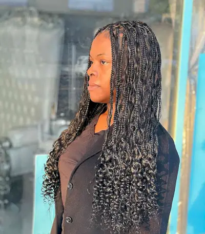 Long-Length Boho Knotless Box Braids with Waves and Spirals