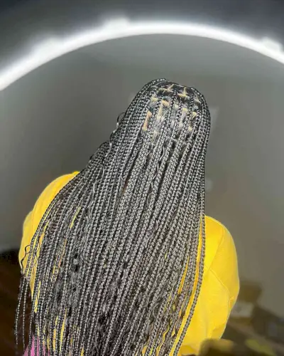 Longer-Length Knotless Medium Box Braids with Loose Curls