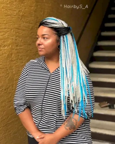 Unique Faux locs with mermaid style